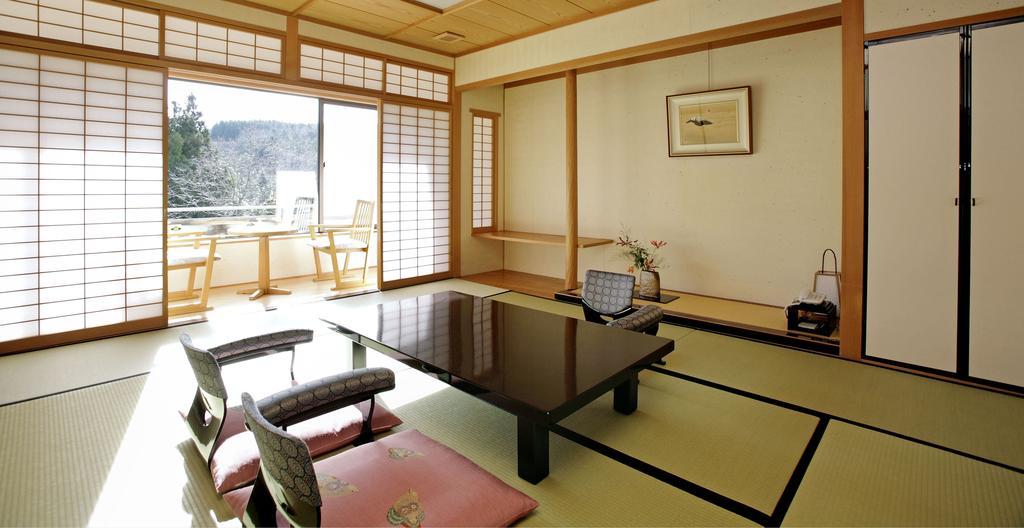 Wafukan Utatsukasa Iga Exterior foto