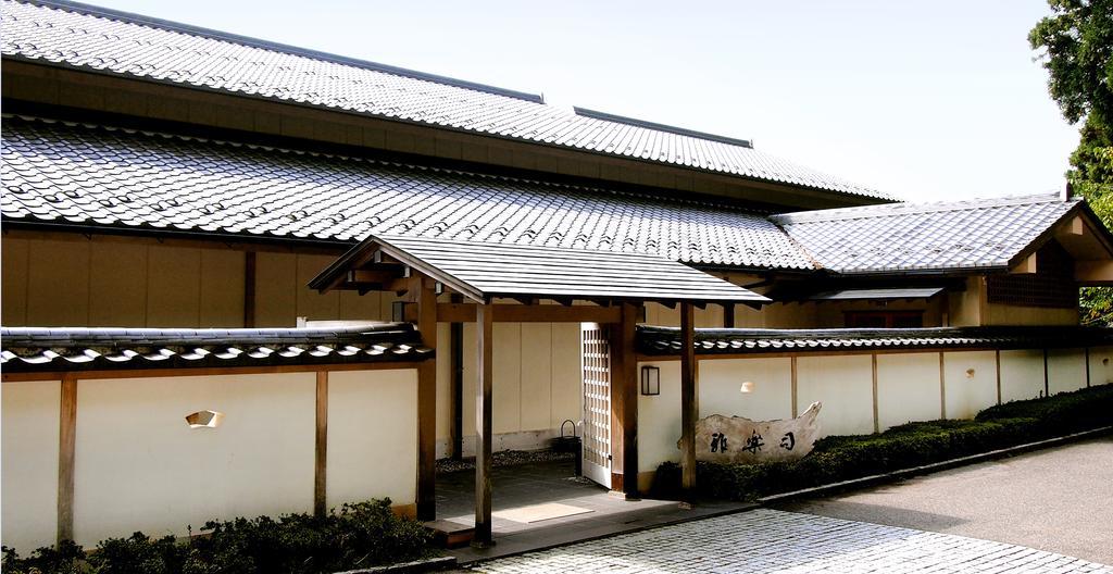 Wafukan Utatsukasa Iga Exterior foto